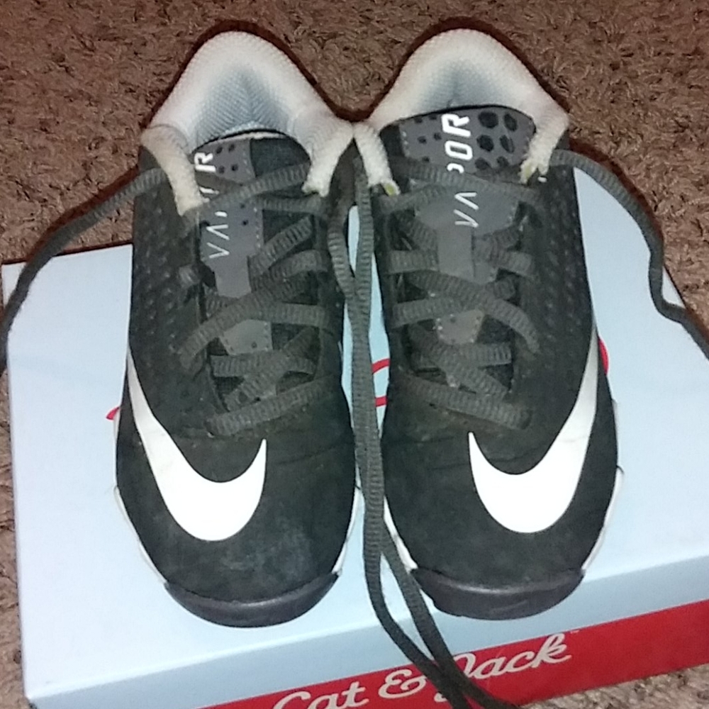 Nike baseball cleats toddler